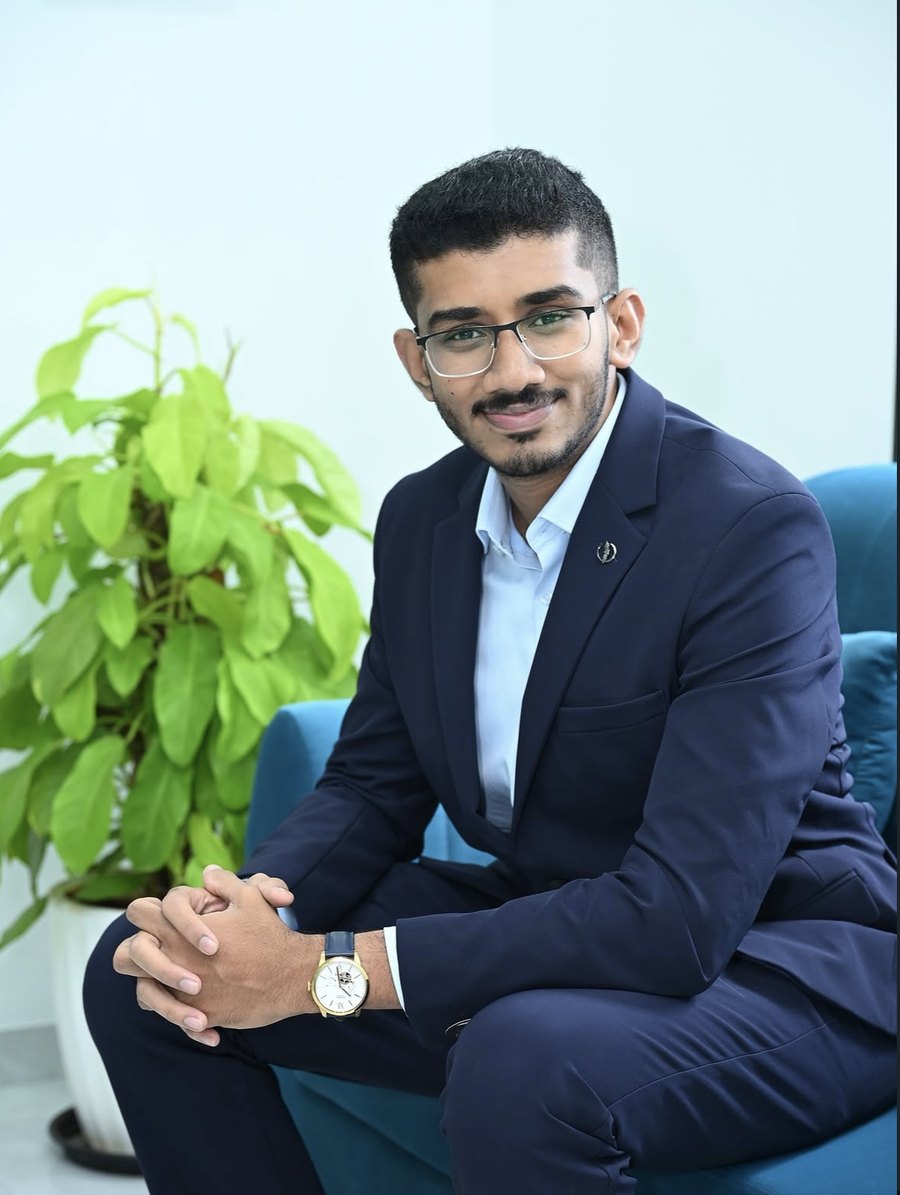 Portrait of Adv. Shantanu Padwal